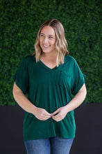 Load image into Gallery viewer, Sierra Pocket Tops - Hunter Green