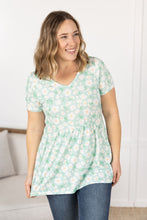 Load image into Gallery viewer, Sarah Ruffle Short Sleeve - Green Floral