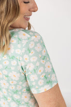 Load image into Gallery viewer, Sarah Ruffle Short Sleeve - Green Floral