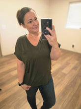 Load image into Gallery viewer, IN STOCK Sierra Pocket Top - Olive