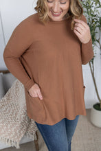 Load image into Gallery viewer, Naomi Pocket Sweater - Latte