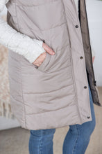 Load image into Gallery viewer, Harlow Long Vest - Latte