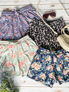 Jamie Shorts - Black Floral