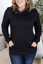 Load image into Gallery viewer, Whitley Waffle Snap Pullover - Black