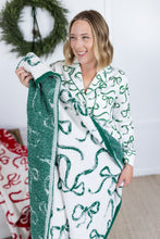 Load image into Gallery viewer, Plush and Fuzzy Blanket - White and Green Ribbons