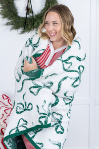 Plush and Fuzzy Blanket - White and Green Ribbons