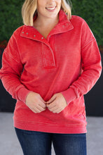 Load image into Gallery viewer, Jesse Vintage Wash Snap Pullover - Red