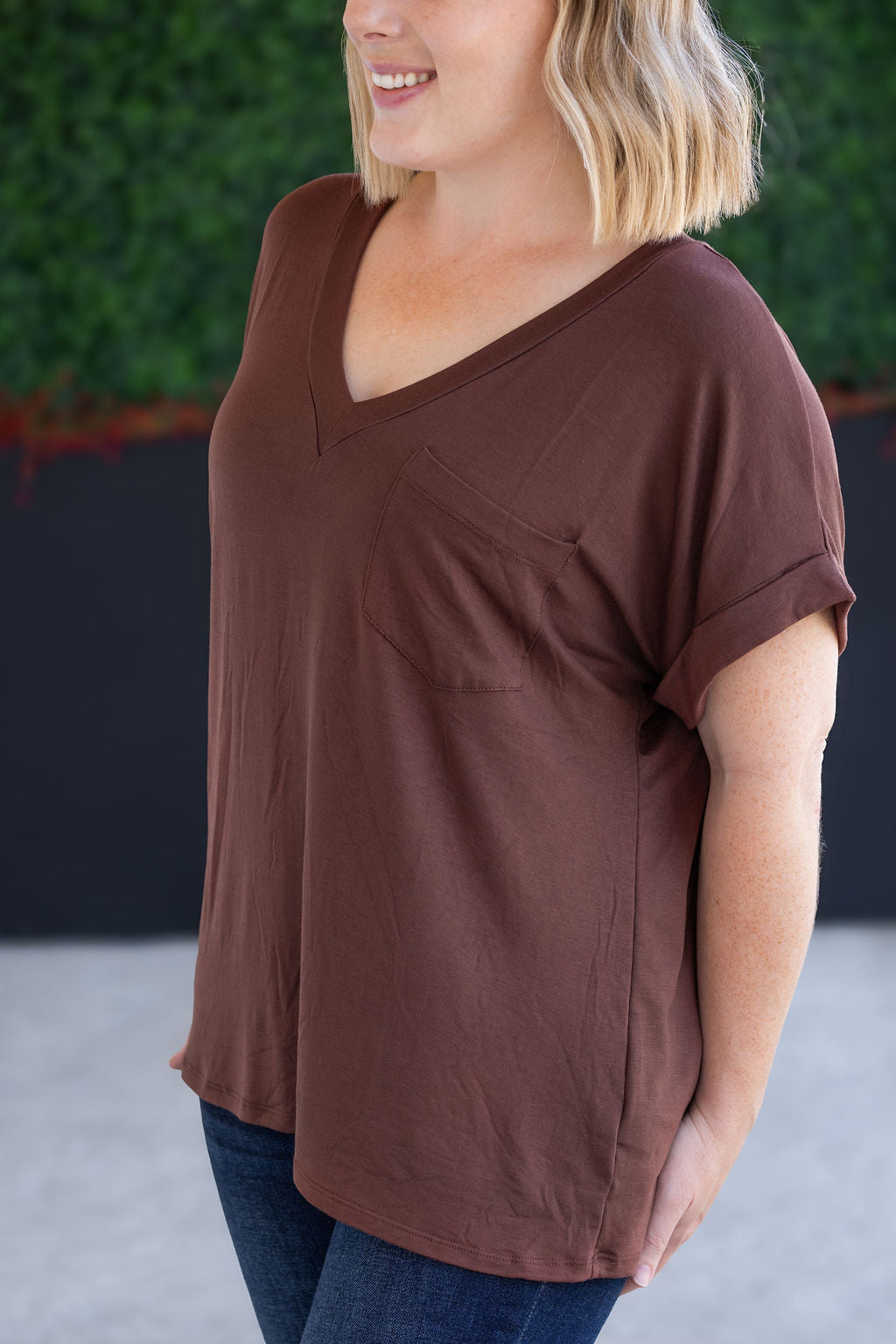 Sierra Pocket Top - Brown