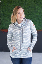 Load image into Gallery viewer, Soft Funnel Neck - Camo