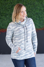 Load image into Gallery viewer, Soft Funnel Neck - Camo