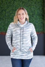 Load image into Gallery viewer, Soft Funnel Neck - Camo