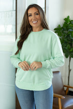 Load image into Gallery viewer, Vintage Wash Pullover - Mint
