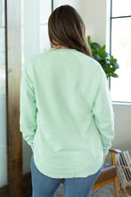 Load image into Gallery viewer, Vintage Wash Pullover - Mint