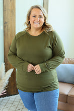 Load image into Gallery viewer, Kayla Lightweight Pullover - Olive