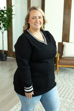Load image into Gallery viewer, Piper Pullover - Black FINAL SALE