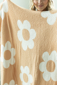 Plush and Fuzzy Blanket - Tan Flowers