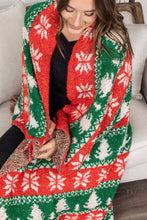 Load image into Gallery viewer, Plush and Fuzzy Blanket - Trees and Snowflakes
