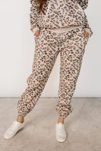 Load image into Gallery viewer, Comfort Zone Joggers - Leopard Lace