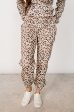 Load image into Gallery viewer, Comfort Zone Joggers - Leopard Lace