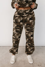 Load image into Gallery viewer, Comfort Zone Joggers - Camo Lace