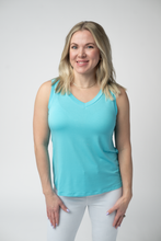 Load image into Gallery viewer, Noelle Tank - Aqua