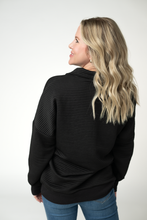 Load image into Gallery viewer, Tatum Quarter Zip - Black