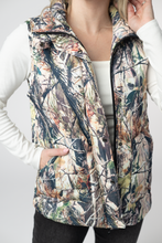 Load image into Gallery viewer, Remy Zip Up Vest - Dark Camo