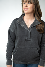 Load image into Gallery viewer, IN STOCK Jesse Vintage Wash Snap Pullover - Black