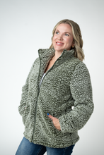 Load image into Gallery viewer, Two Tone Fullzip Sherpa - Olive and White