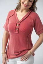 Load image into Gallery viewer, Juliette Button Top - Red