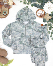 Load image into Gallery viewer, Shorter Halfzip Hoodie - Camo
