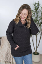 Load image into Gallery viewer, Geometric Button Snap Pullover - Black