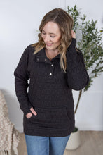 Load image into Gallery viewer, Geometric Button Snap Pullover - Black