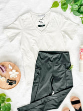 Load image into Gallery viewer, Athleisure Leggings - Black
