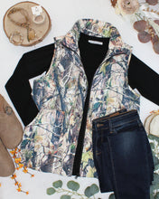 Load image into Gallery viewer, Remy Zip Up Vest - Dark Camo