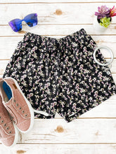Load image into Gallery viewer, Jamie Shorts - Black Floral