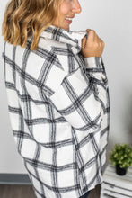 Load image into Gallery viewer, Dolly Long Plaid Shacket - Black and White