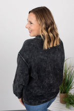 Load image into Gallery viewer, Vintage Wash Ribbed Pullover - Black