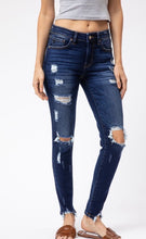 Load image into Gallery viewer, Kan Can- Emma Distressed Skinny Jeans