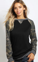 Load image into Gallery viewer, Camo Raglan