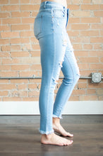 Load image into Gallery viewer, Skinny Jeans | Light Wash