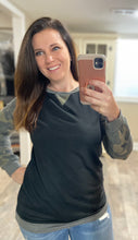 Load image into Gallery viewer, Camo Raglan