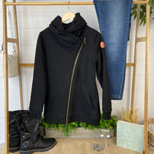 Load image into Gallery viewer, Quinn ZipUp Cowl - Black