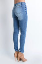 Load image into Gallery viewer, Kan Can  Super Skinny Jeans