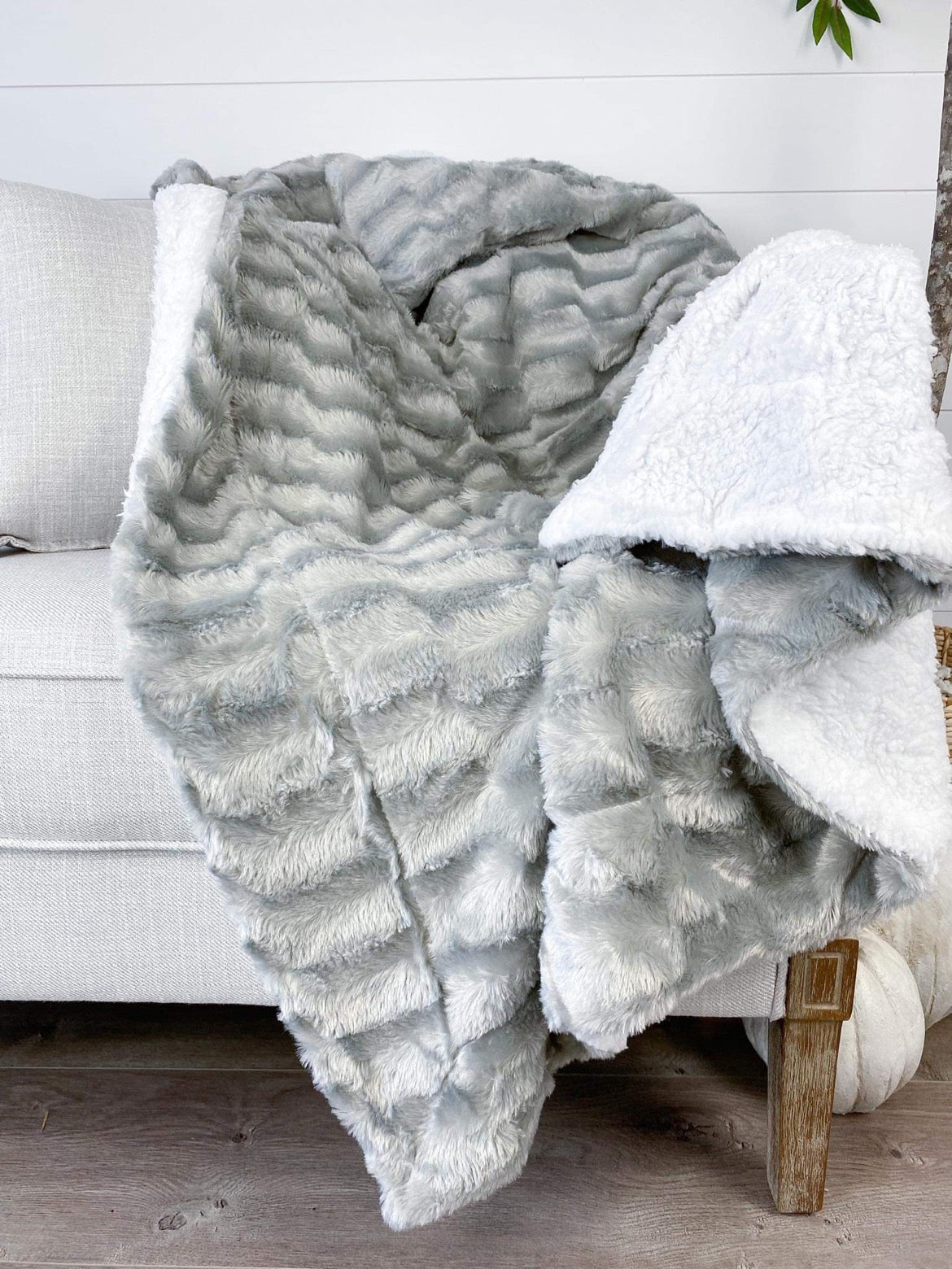 Soft and Sherpa Blanket - Grey