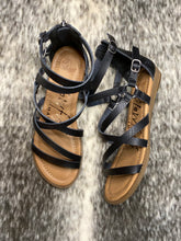 Load image into Gallery viewer, Blithe Blowfish Sandals- Black