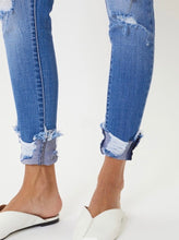 Load image into Gallery viewer, Kan Can- Delilah Distressed Super Skinny Jeans