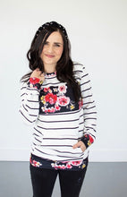 Load image into Gallery viewer, Blossoming Crew Neck