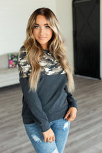 Load image into Gallery viewer, Camo Accent Pullover